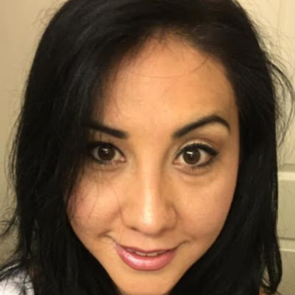 Meet your Posher, Andrea - Picture 1 of 1